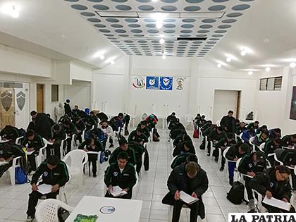 Entrenadores recibirán este lunes la licencia C /cortesía Rubén Martínez