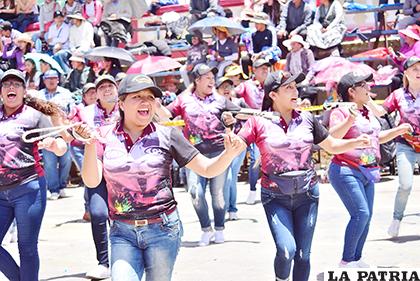 Devotos danzantes realizarán su recorrido del ?ltimo Convite /LA PATRIA /ARCHIVO
