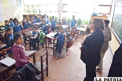 Existen aulas con mobiliario adecuado para niños /LA PATRIA