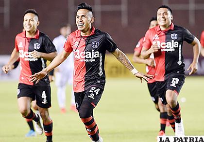Melgar no pudo en el partido, pero sí fue efectivo en los penales 
/ conmebol.com