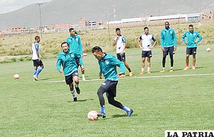 Dirigentes y jugadores llegaron a un acuerdo para el pago de sueldos
/Ovidio Cayoja - LA PATRIA 