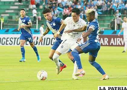 Emelec ganó en la ida (3-0) en Santa Cruz el 06/02/2019 / APG