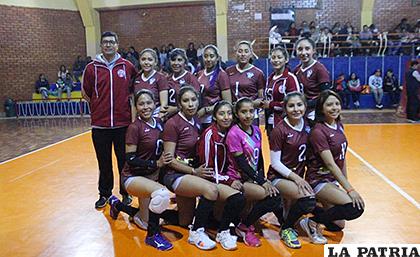 10 de Febrero campeón en la categoría Primera de Honor /Carla Herrera /LA PATRIA