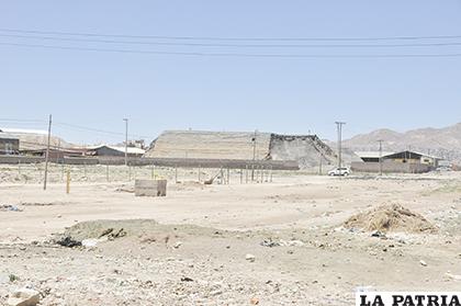 Parque industrial de Huajara es avasallado por juntas vecinales / LA PATRIA