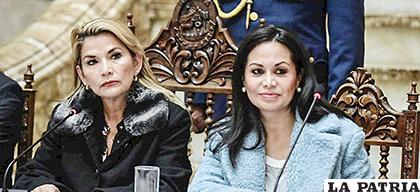 Roxana Lizárraga renunció a su cargo el 26 de enero 
/INTERNET