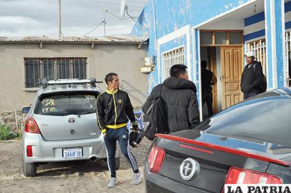 Roly Sejas, uno de los últimos en abandonar el camarín 