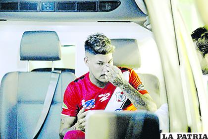 Nicolás Royon, salió lesionado en el partido ante Blooming /APG