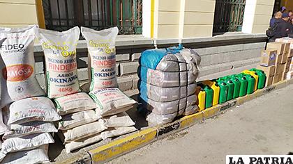 Parte de los elementos que fueron entregados a los afectados de Tiquipaya /LA PATRIA