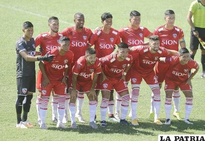 La plantilla de jugadores se puso como objetivo llegar bien al torneo internacional /APG