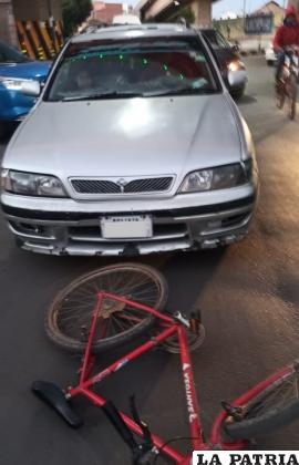 El conductor realizó una maniobra inadecuada, impactando al ciclista /Foto Referencial
