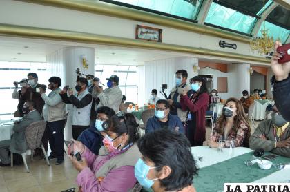Las propuestas fueron dadas a conocer a la prensa orureña para su socialización /LA PATRIA