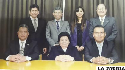 Directorio de la FEPO por la gestión 2019-2021, presidido por Elvira Valdez