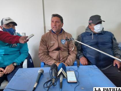 Durante la conferencia de prensa de Domingo Sánchez /David Choqueticlla