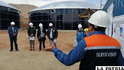 Durante la inspección realizada al Proyecto Apraur /SeLA-Oruro