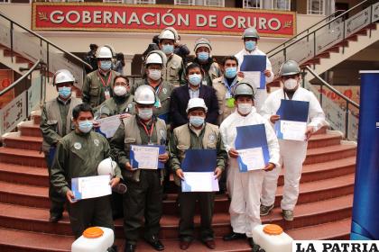 Personal en primera línea contra el Covid-19 recibió sus certificados /LA PATRIA