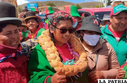 La candidata Eva Copa, en plena campaña /Prensa Eva Copa