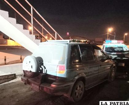 El vehículo fue abandonado a la altura de avenida de Circunvalación /LA PATRIA