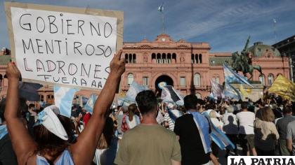 Miles de argentinos protestaron en las calles /AFP