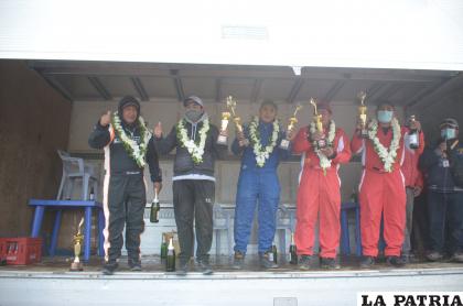 Ganadores de la Clase R1B con Kevin Canedo como ganador /LA PATRIA