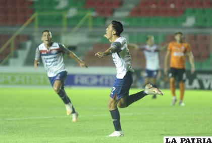 Los “aviadores” comenzaron bien el certamen a pesar de tener un equipo con muchos cambios /APG