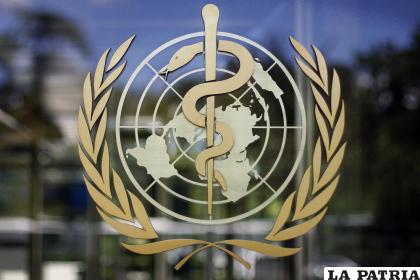 Logo de la Organización Mundial de la Salud en la sede del organismo en Ginebra, Suiza / Foto AP/Anja Niedringhaus