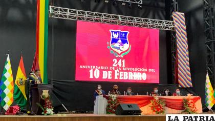 Por primera vez esta solemne sesión de honor se realizó en el Teatro Internacional Oruro /LA PATRIA
