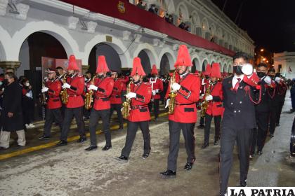 La banda y rompefilas del colegio “Juan Misael Saracho” /LA PATRIA
