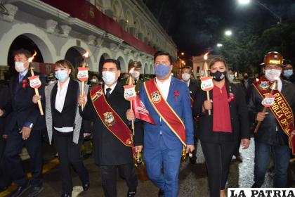 Autoridades principales del departamento encabezaron este desfile /LA PATRIA