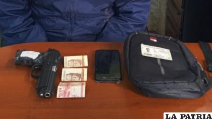 Secuestraron armas y dinero tras la intervención  /Policía