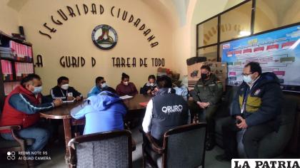 Representantes de las instituciones se reunieron tras la inspección /GAD-ORU