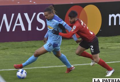 Bolívar copó el mediocampo y no tuvo problemas para manejar el partido /APG