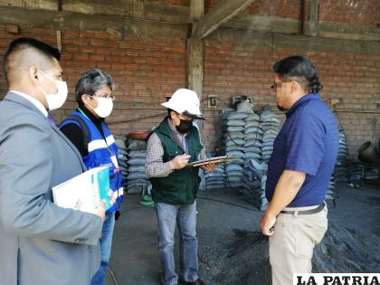 Autoridades medioambientales llegaron de sorpresa a la actividad minera /Dirección de Salud Ambiental
