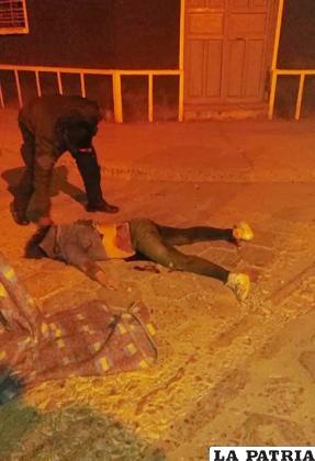 Levantamiento del cadáver en la avenida Villarroel e Iquique 
/LA PATRIA
