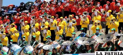 Rojo, Amarillo y Verde, los colores de la Tricolor Nacional en el Festival /LA PATRIA