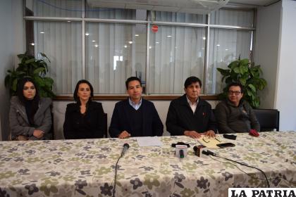 Durante la presentación de Paulo Folster como nuevo presidente de Gualberto Villarroel-Club Deportivo San José /LA PATRIA