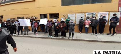 Familiares de la víctima exigieron justicia durante la audiencia
/LA PATRIA