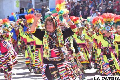 Oruro se viste de fiesta para el Carnaval /LA PATRIA