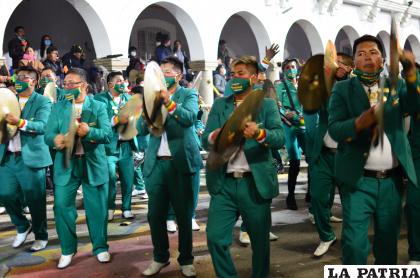 Los platilleros de la Banda Bolivia /LA PATRIA