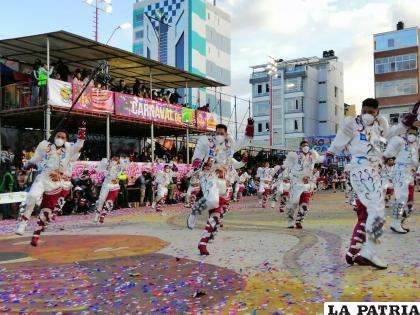 Danzarines desbordaron alegría en la Entrada /LA PATRIA