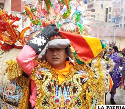 RONALD EDWIN TOLA GRAN TRADICIONAL AUTÉNTICA DIABLADA ORURO
