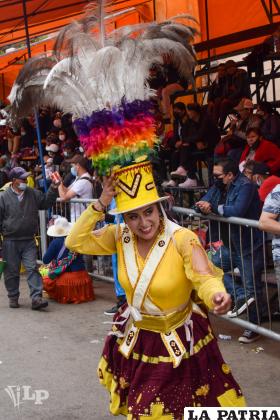 Destreza en la danza de los Suris
