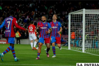 Memphis Depay selló el triunfo de Barcelona, anotó el cuarto a los 93 /as.com