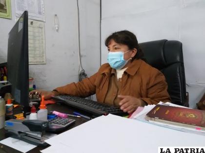 Asambleísta María Carolina Lima Condori, continuará con la fiscalización de la Planta de Quinua. /LA PATRIA