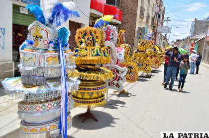 Directivos de la ABAM confirman exposición de trajes del Carnaval de Oruro /LA PATRIA