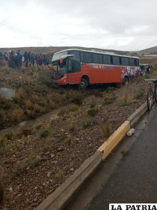El ómnibus tiene daños materiales en su estructura 
/ RRSS