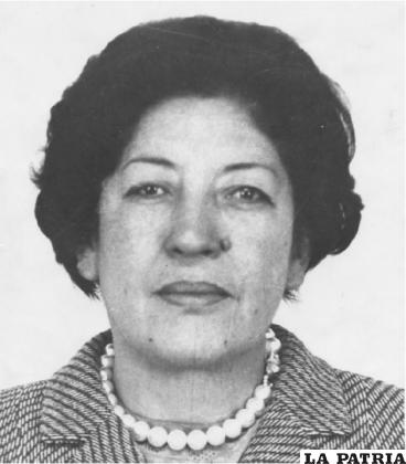  Elsa Cladera de Bravo