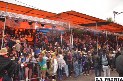 Se pretende reciclar residuos del Carnaval de Oruro 2023 /Archivo