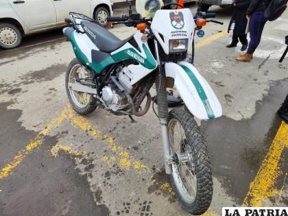 Dos ocupantes de la motocicleta resultaron heridos /LA PATRIA