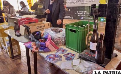Los elementos encontrados y secuestrados para la investigación /Erbol