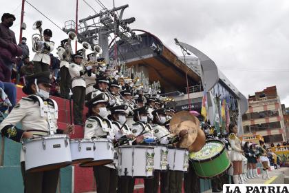 La banda del Liceo â€œOruroâ€ 